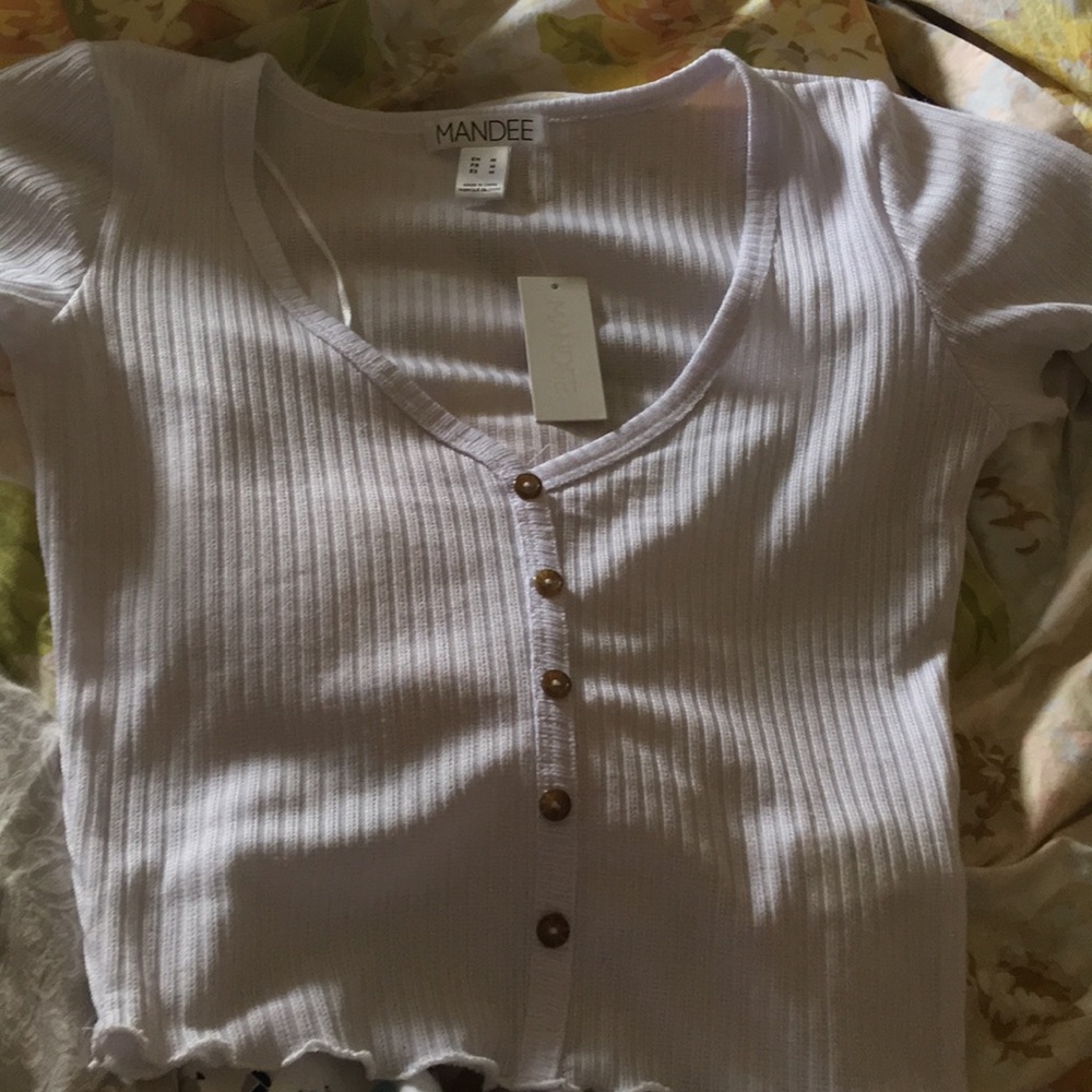 Short sleeve crop top